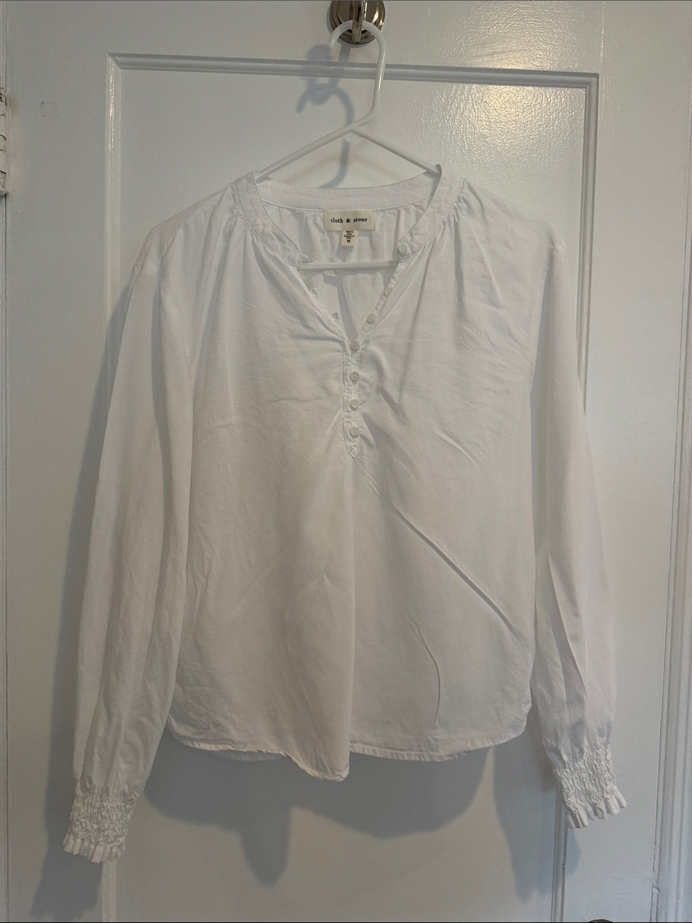 cloth & stone White Long-Sleeve Henley Blouse